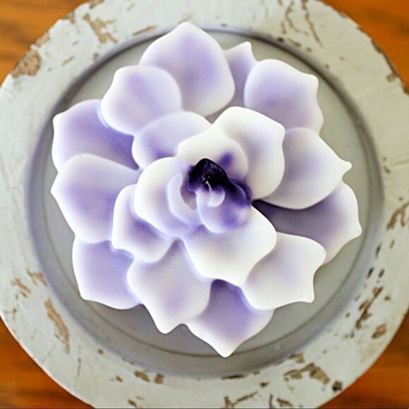 Lavender & Sage Honey + Goats Milk + Vitamin E Bar Soap - 5oz - Picture 3 of 6